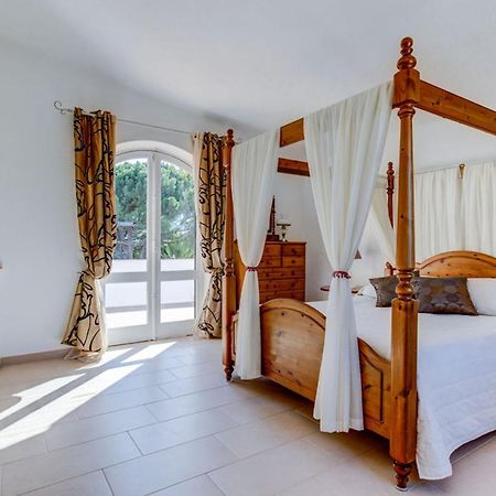 Villa Barlavento - Stunning 4-Bedroom Villa With Tennis Court Карвоейру Экстерьер фото