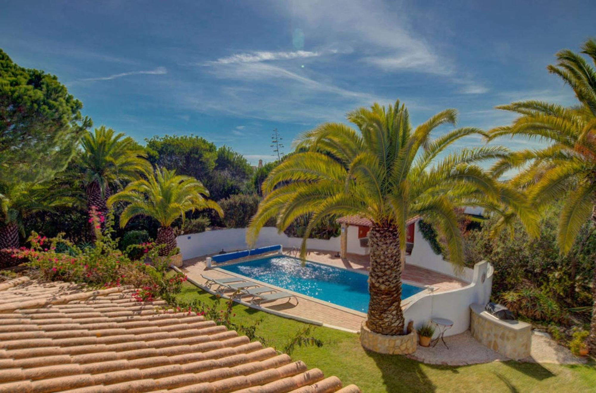 Villa Barlavento - Stunning 4-Bedroom Villa With Tennis Court Карвоейру Экстерьер фото